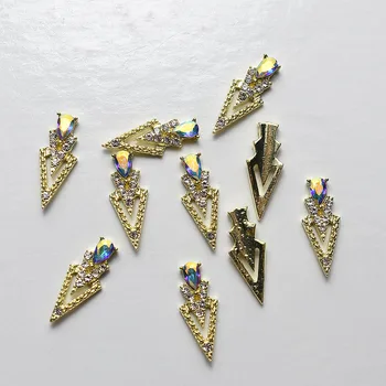 10db K Arany Luxus AB gyémánt háromszög 3D Nail Art Dekoráció Köröm Strassz Köröm Kellékek Varázsa Kő 2020 Új Érkezés