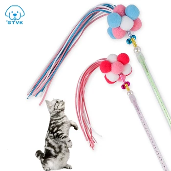 Random Szín Vicces Macska Stick Játékok Színes Törökország Tollak Ugratni Macska Stick Interaktív Játékok Kisállat Macska Játszik Játék Pet Supplies